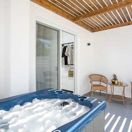 Calma Luxury Studios & Suites Faliraki Luaran gambar