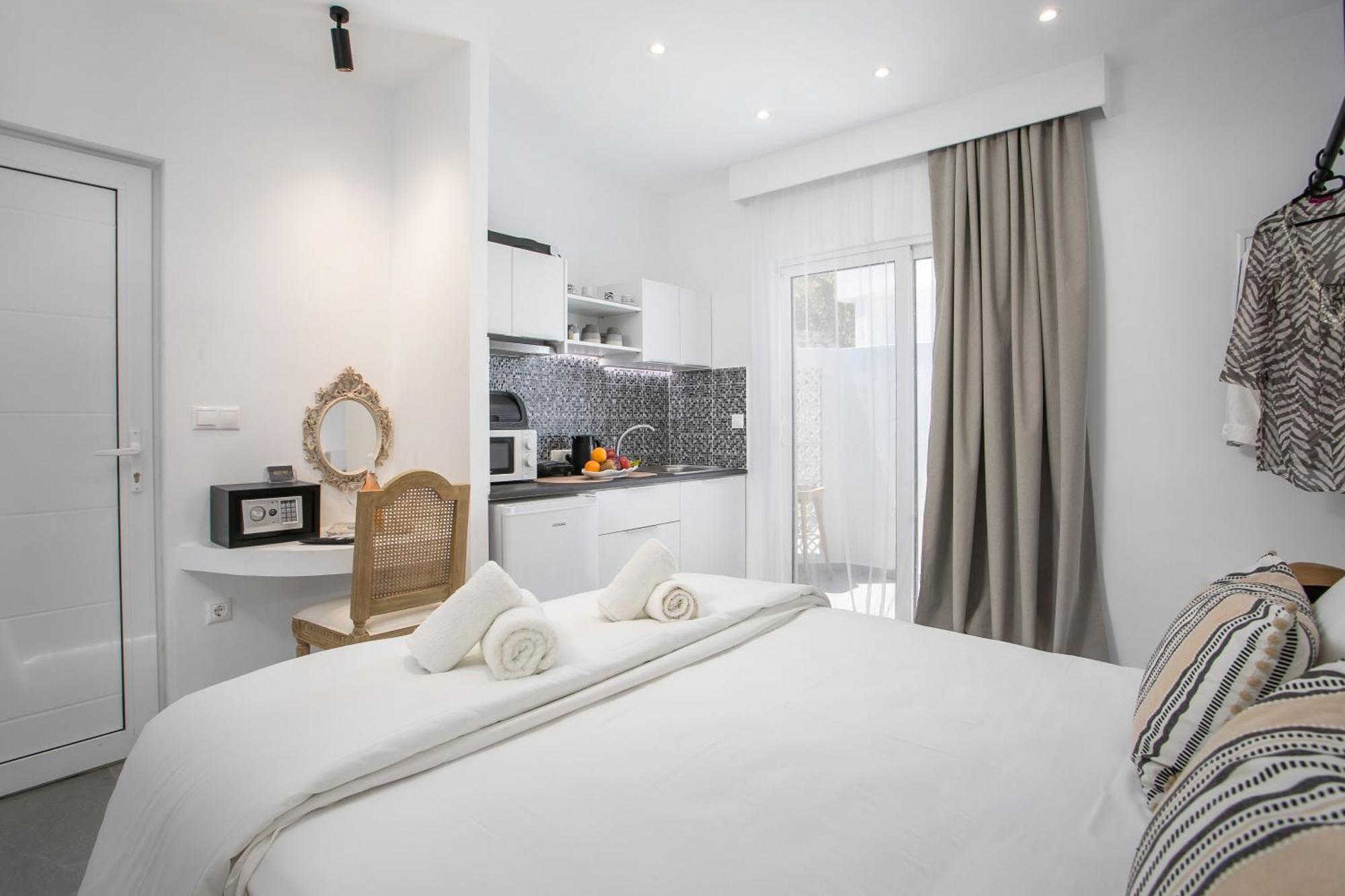 Calma Luxury Studios & Suites Faliraki Luaran gambar