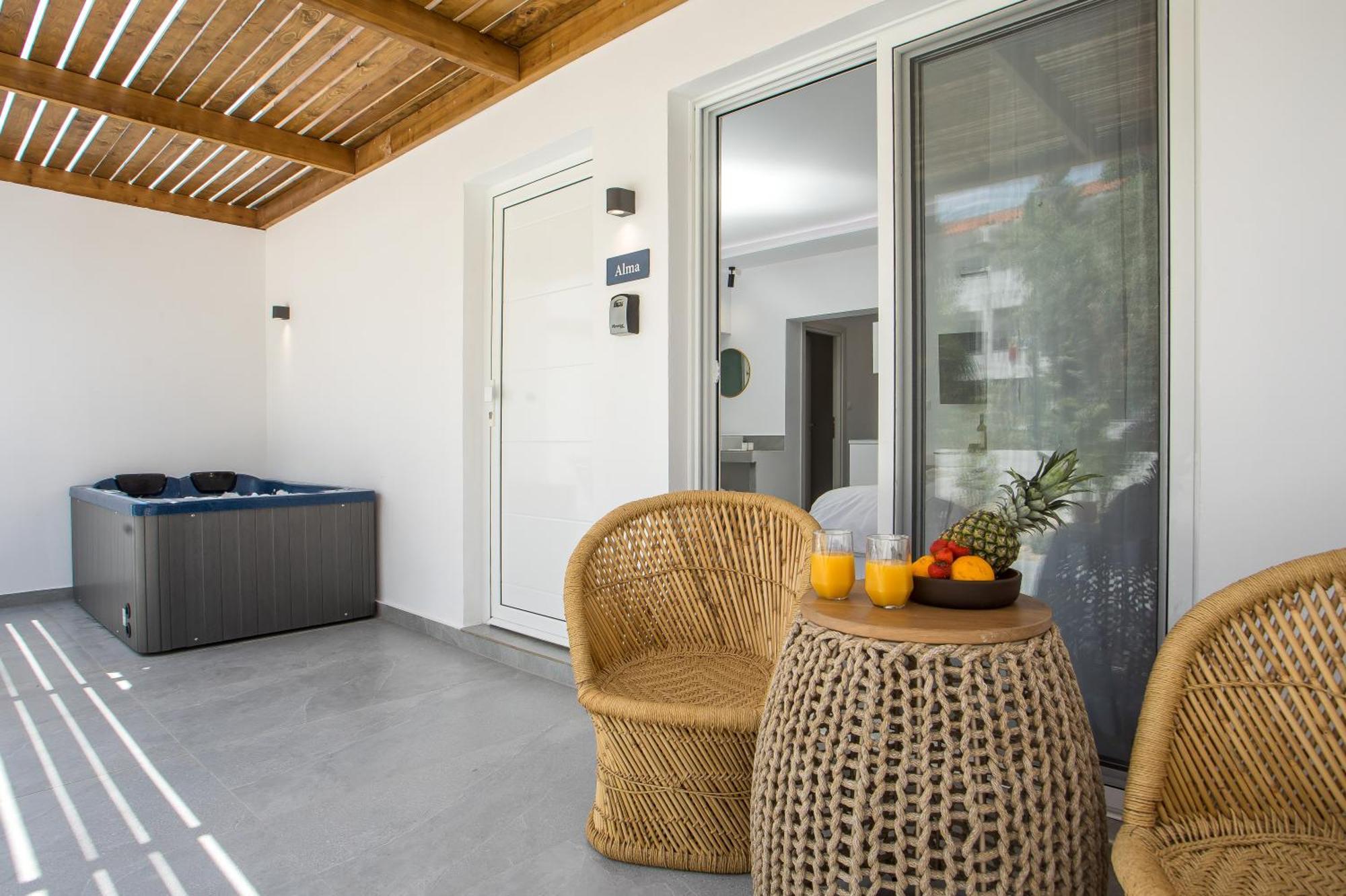Calma Luxury Studios & Suites Faliraki Luaran gambar