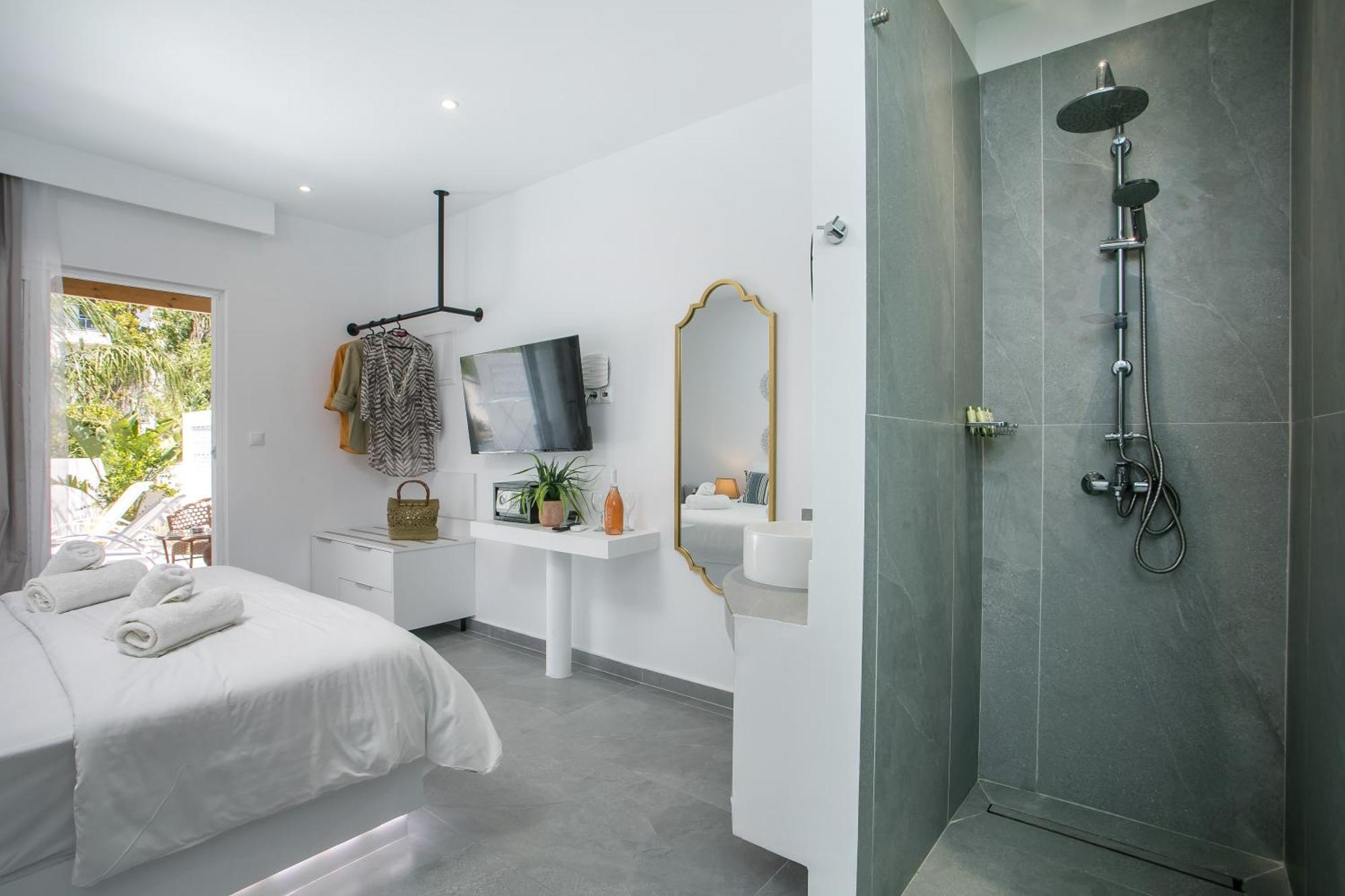 Calma Luxury Studios & Suites Faliraki Luaran gambar