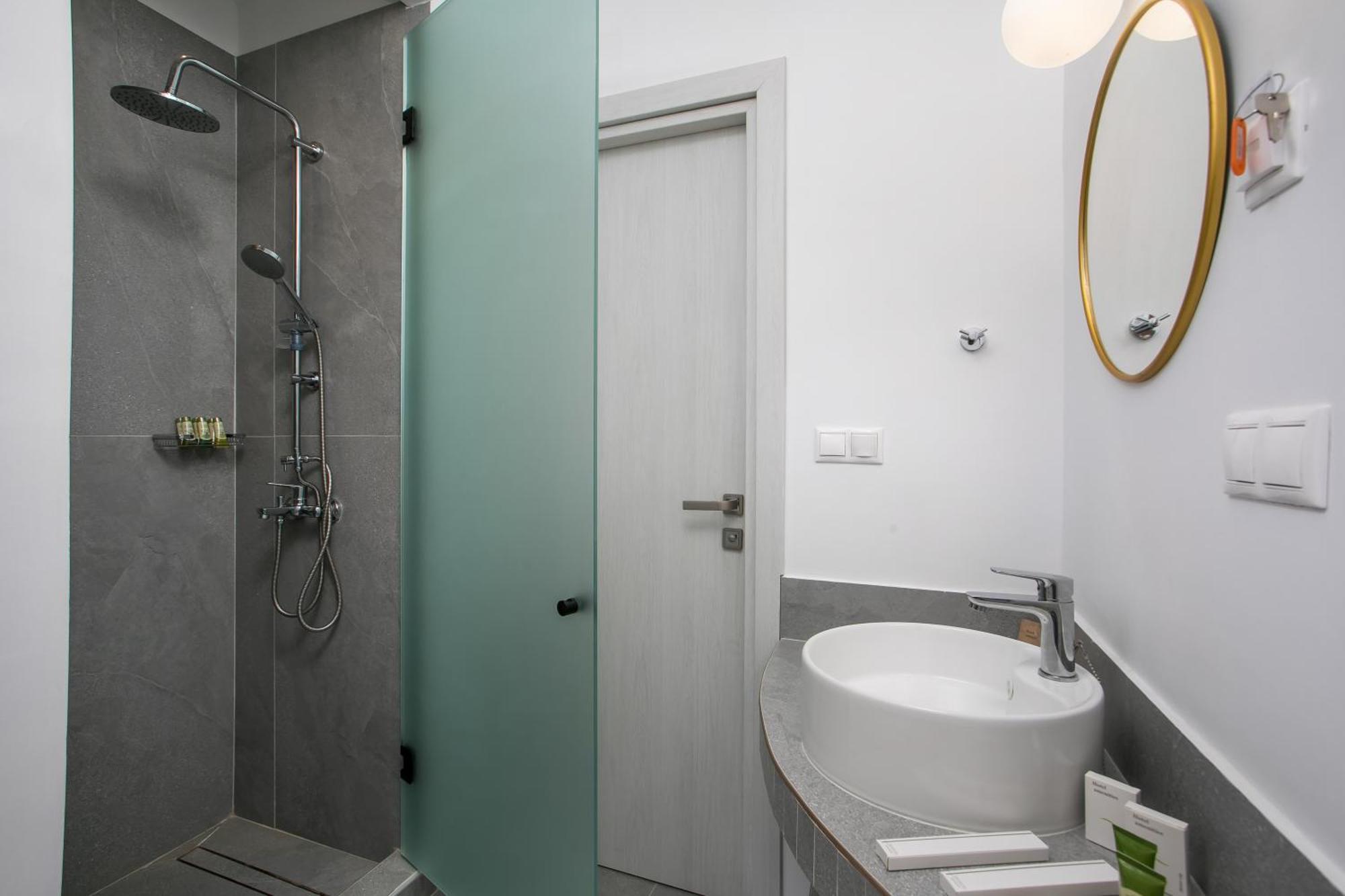 Calma Luxury Studios & Suites Faliraki Luaran gambar