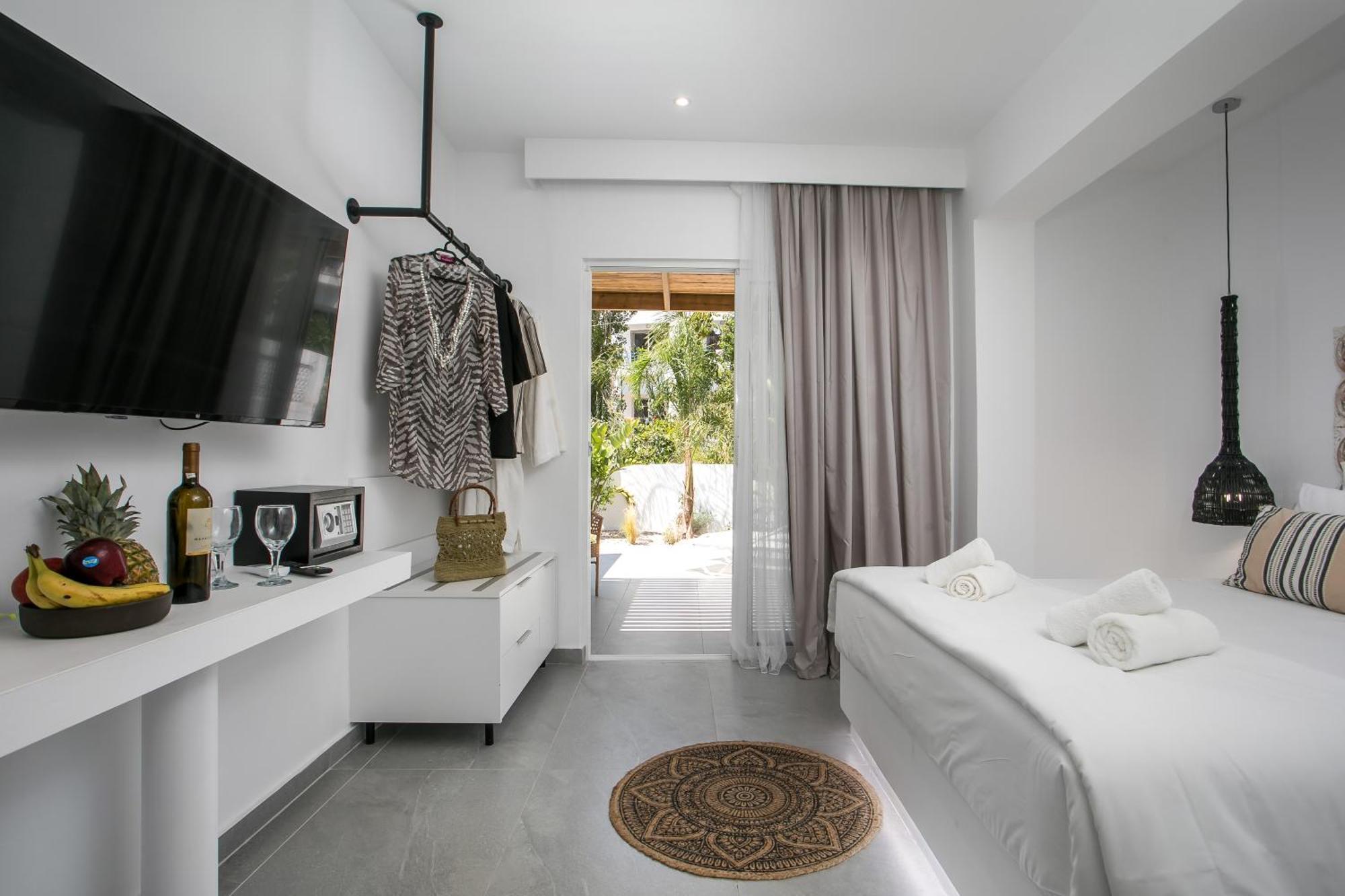 Calma Luxury Studios & Suites Faliraki Luaran gambar