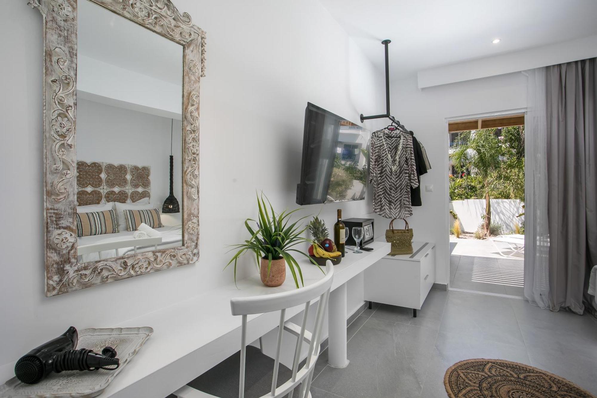 Calma Luxury Studios & Suites Faliraki Luaran gambar